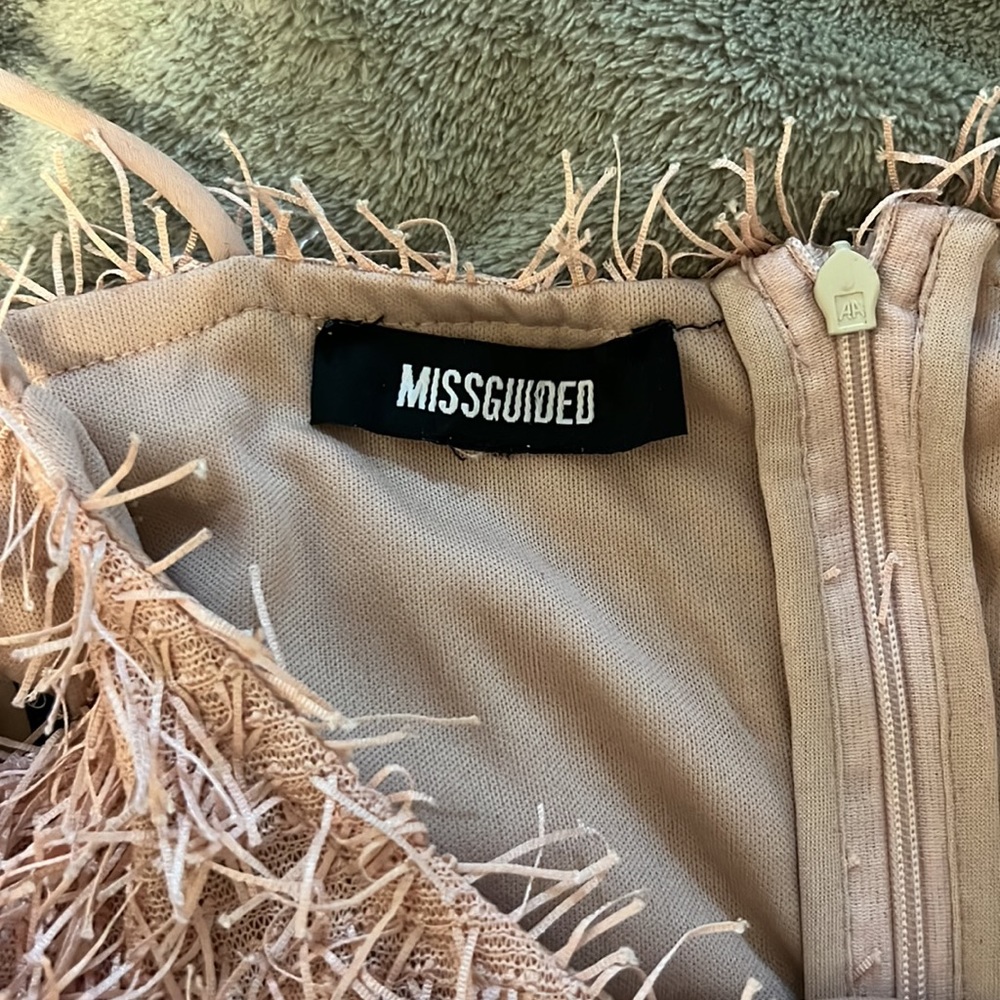 Misguided brand fun three dimensional pink sleeveless dress. - Picture 5 of 6